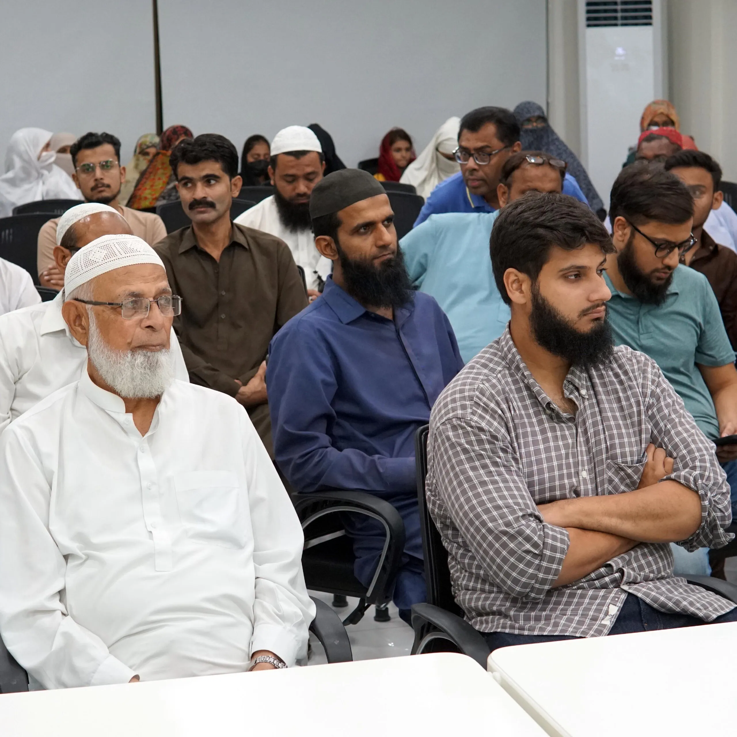 Gallery-h2-Quran Learning 1/5,Quran Learning Page h6